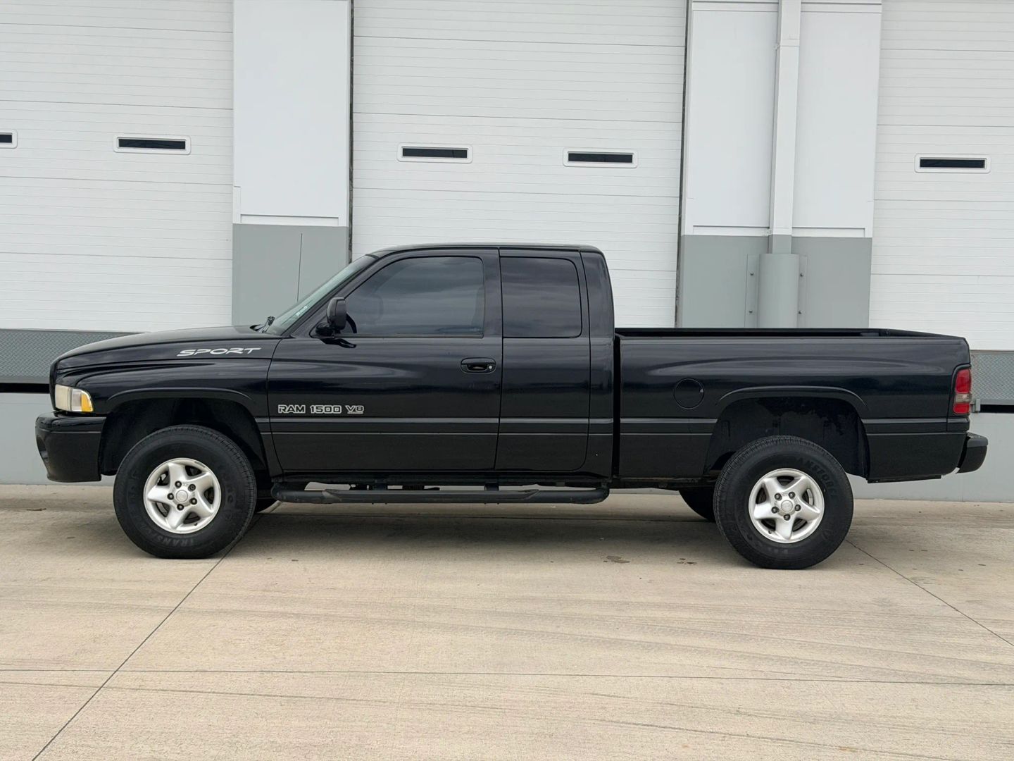 dodge ram pickup 2001 3B7HF13Y61G173348 image dodge ram pickup 2001 3B7HF13Y61G173348 image